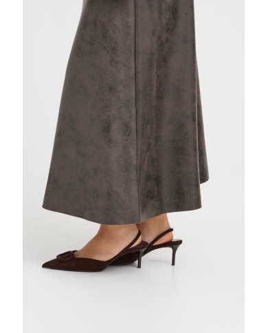 B YOUNG ΦΟΥΣΤΑ