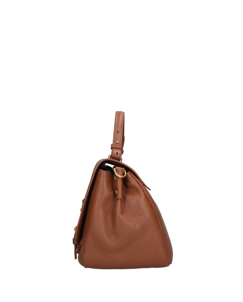 LA CARRIE ΤΣΑΝΤΑ