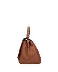 LA CARRIE ΤΣΑΝΤΑ