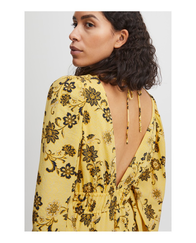 B.YOUNG ΦΟΡΕΜΑ