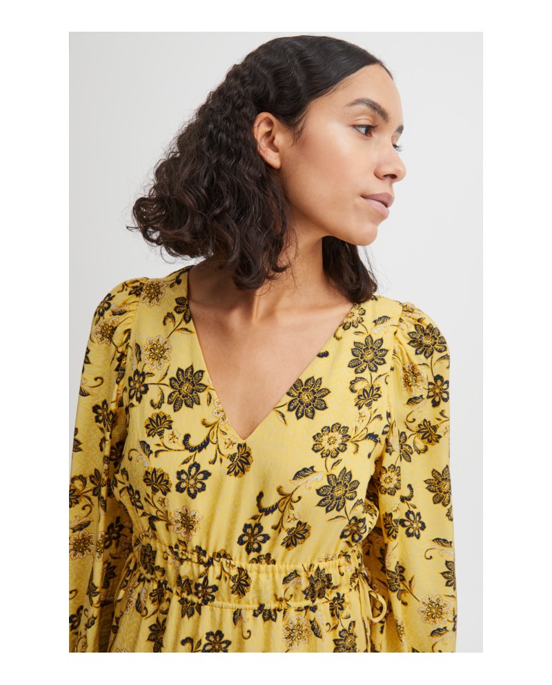 B.YOUNG ΦΟΡΕΜΑ