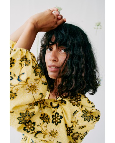 B.YOUNG ΦΟΡΕΜΑ