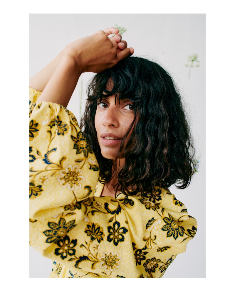 B.YOUNG ΦΟΡΕΜΑ