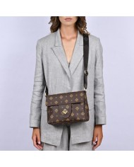 LOVELY Irma Small Signature Bag