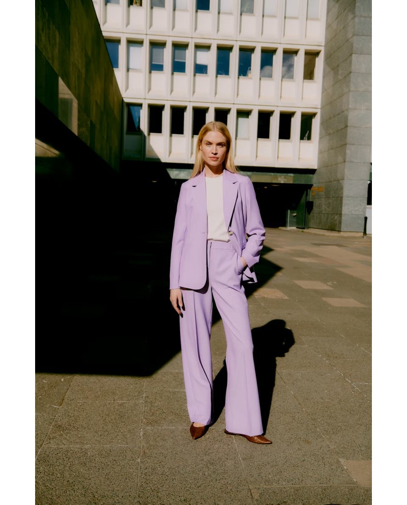 B.YOUNG ΠΑΝΤΕΛΟΝΙ